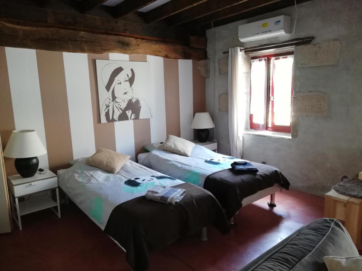 Bed and Breakfast Domaine de La Madeleine Ygrande Esterno foto