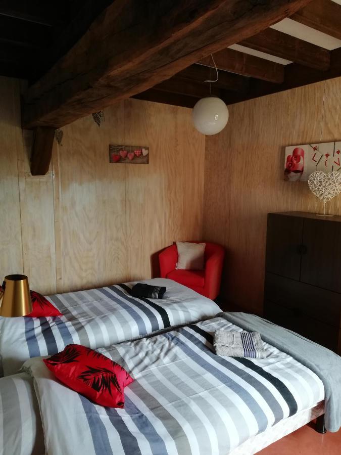 Bed and Breakfast Domaine de La Madeleine Ygrande Esterno foto