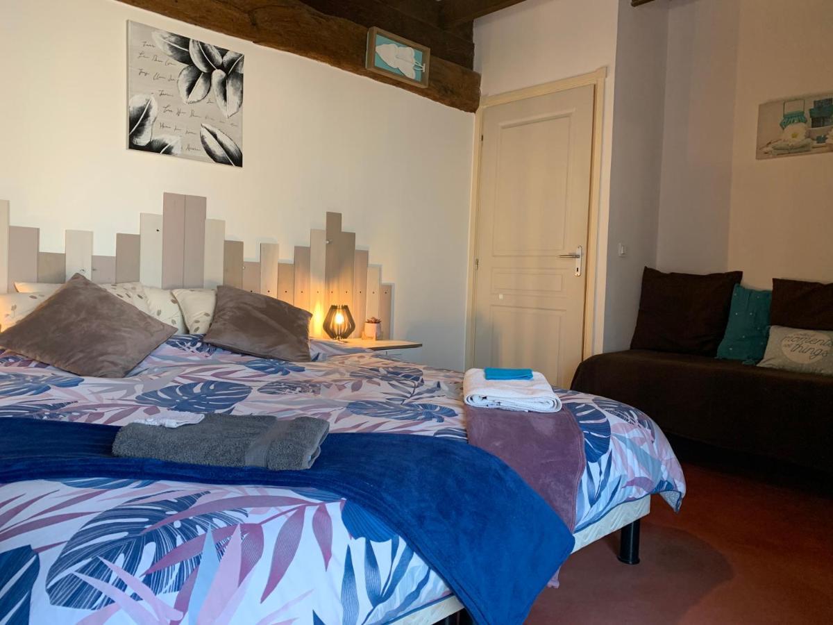 Bed and Breakfast Domaine de La Madeleine Ygrande Esterno foto